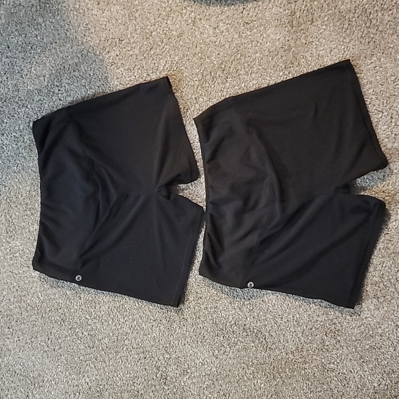 Stretchy Soft Bike Shorts - Picture 2 of 3
